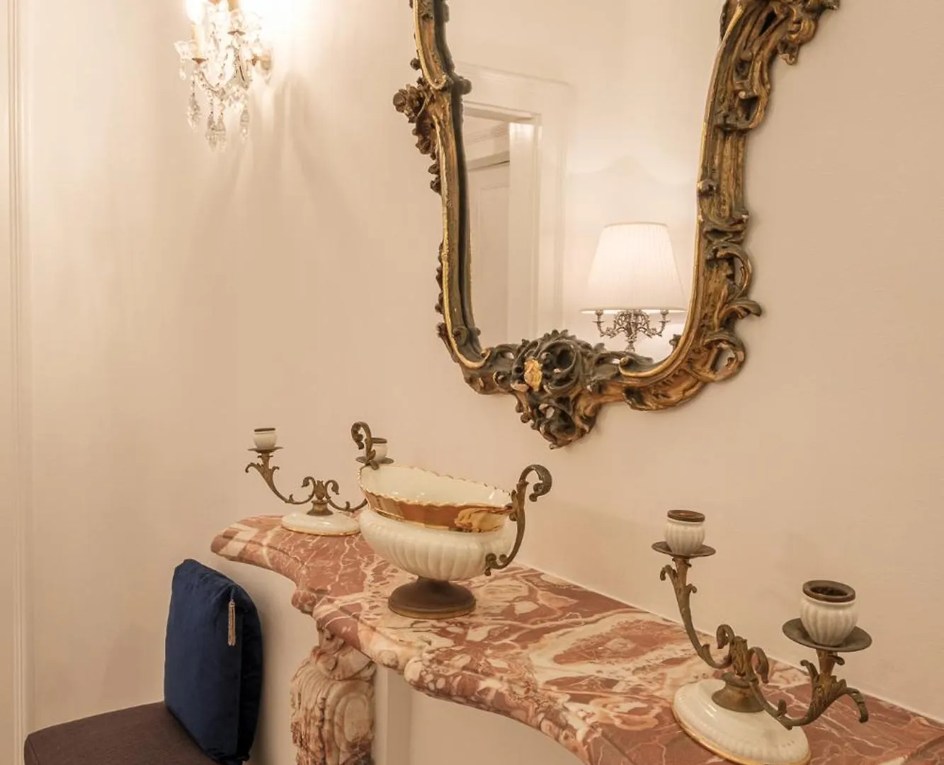 Donna Laura Apartments - Charme Sicilian Living Syrakus
